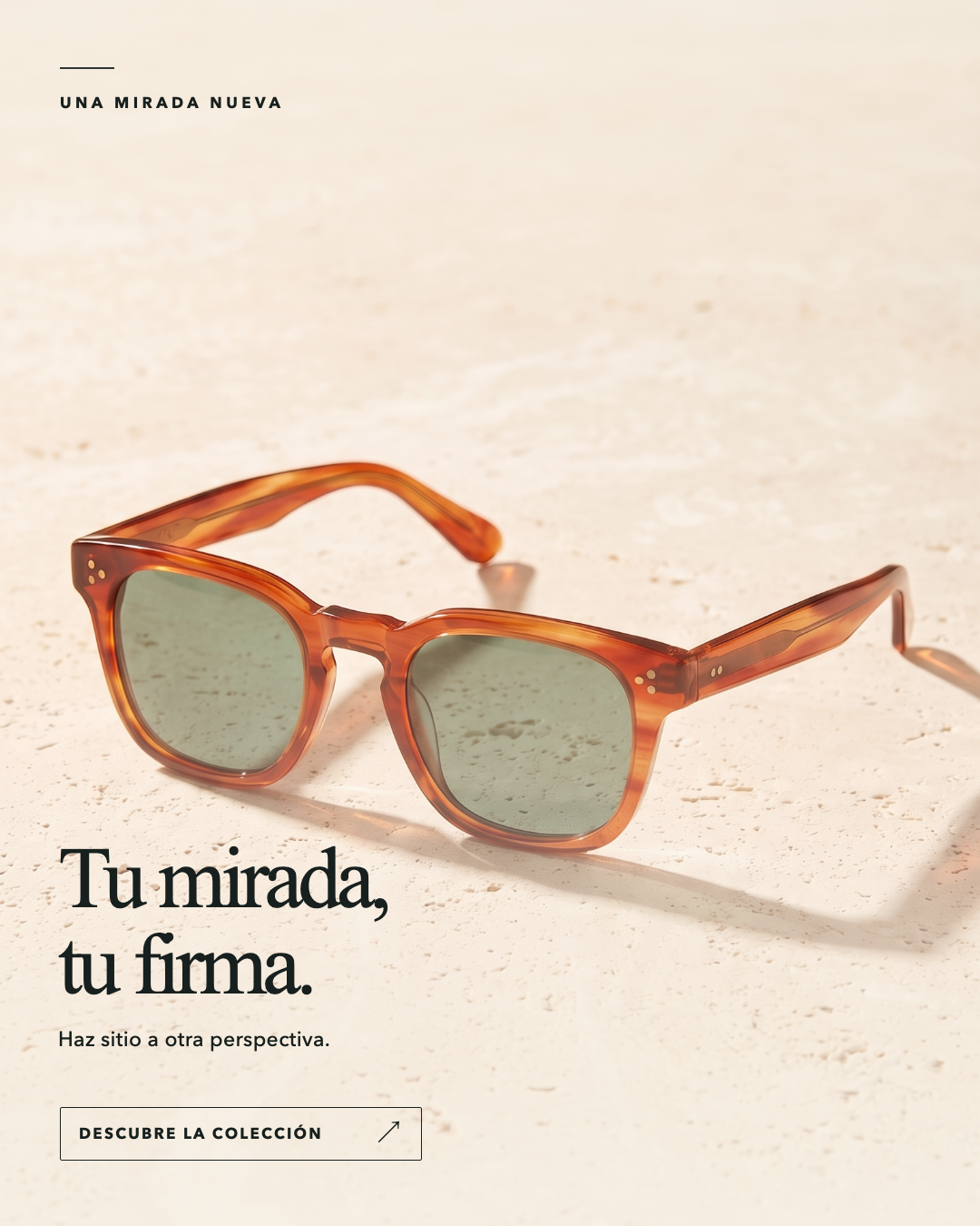 Creatividad estática de gafas ficticias sobre fondo editorial